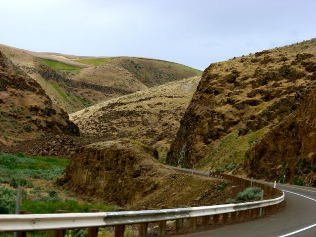 road, coulee